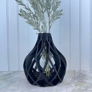 Modern Vase, The Vukan Vase, Flower Vase, Dried Flowers